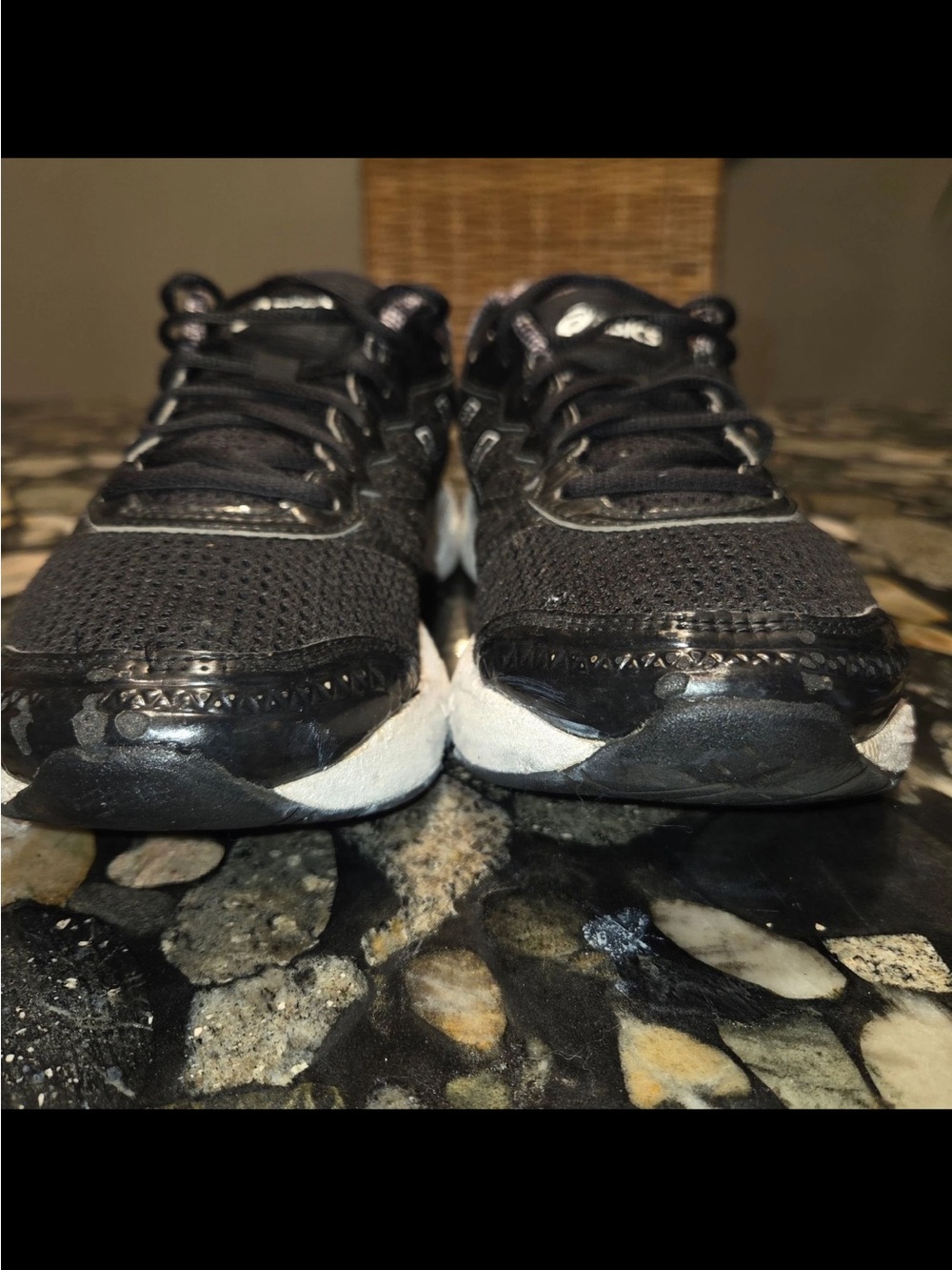 Asics Gel Enhance Ultra 4.0 Womens Running Shoes Size 10 Black White - Picture 5 of 9